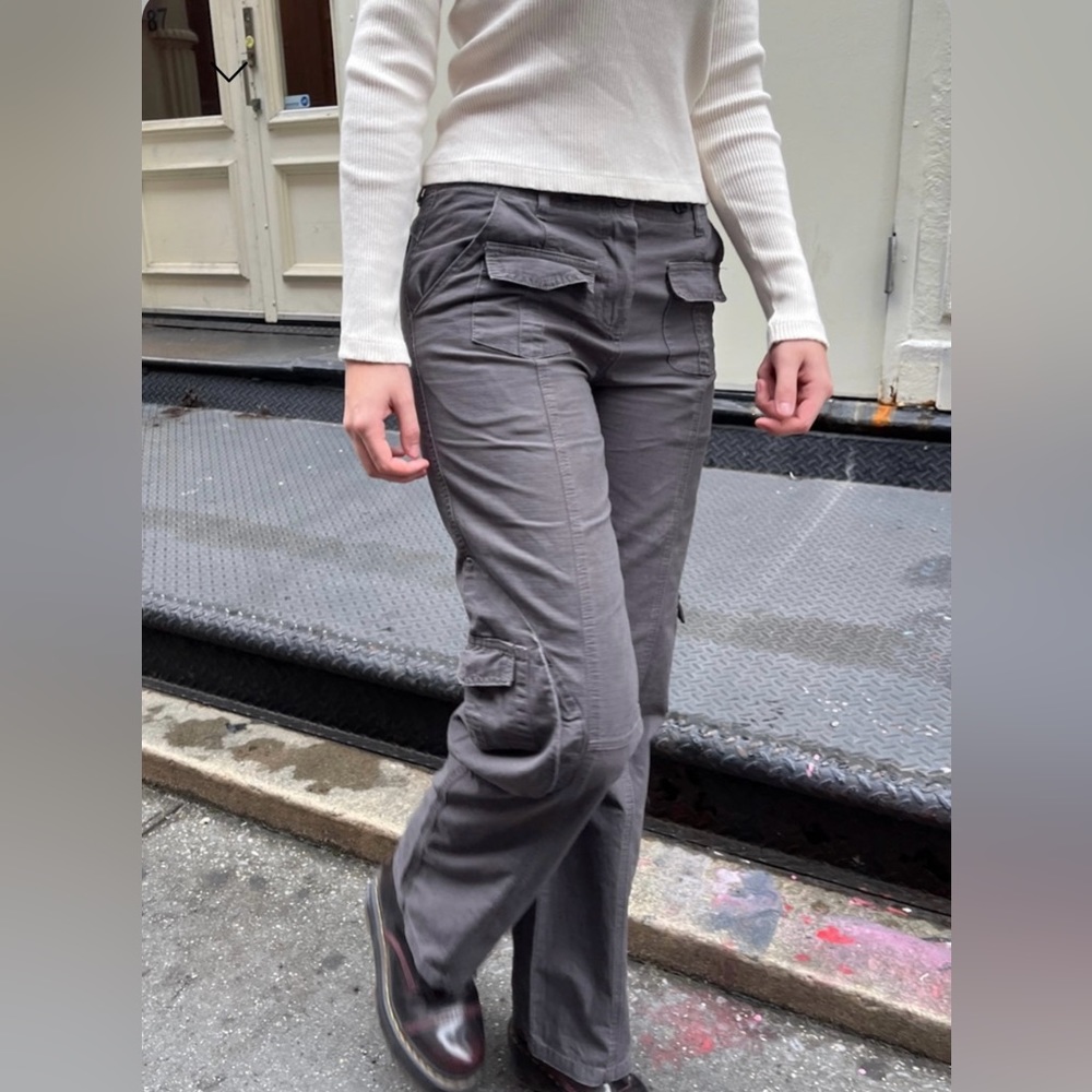 Brandy Melville: Kim Cargo Pants - Dark Grey